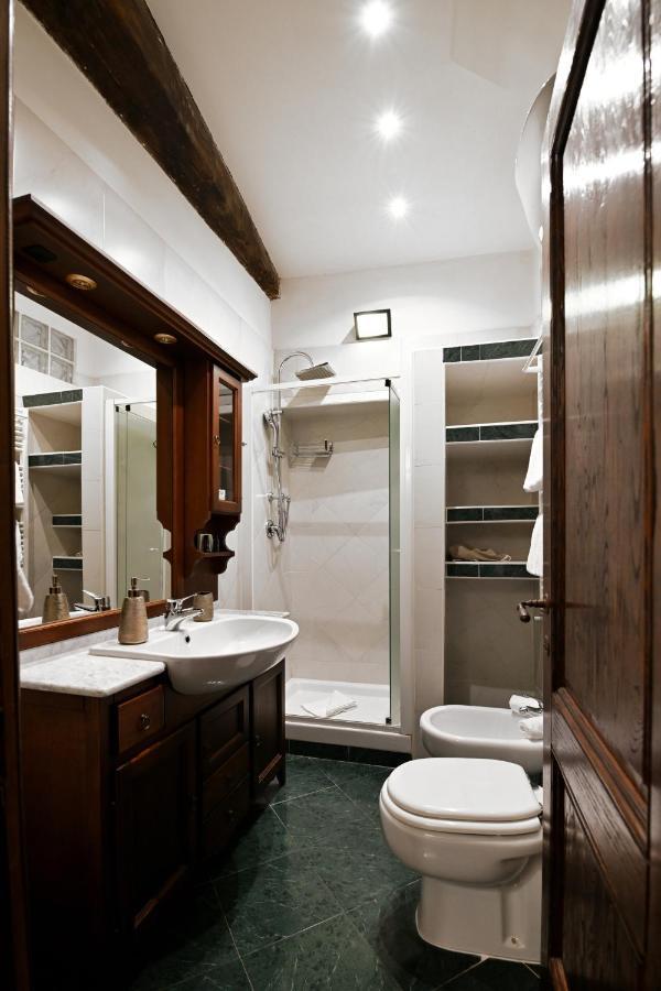 Vicolo Dell'Aquila - Residenze Romanae Экстерьер фото